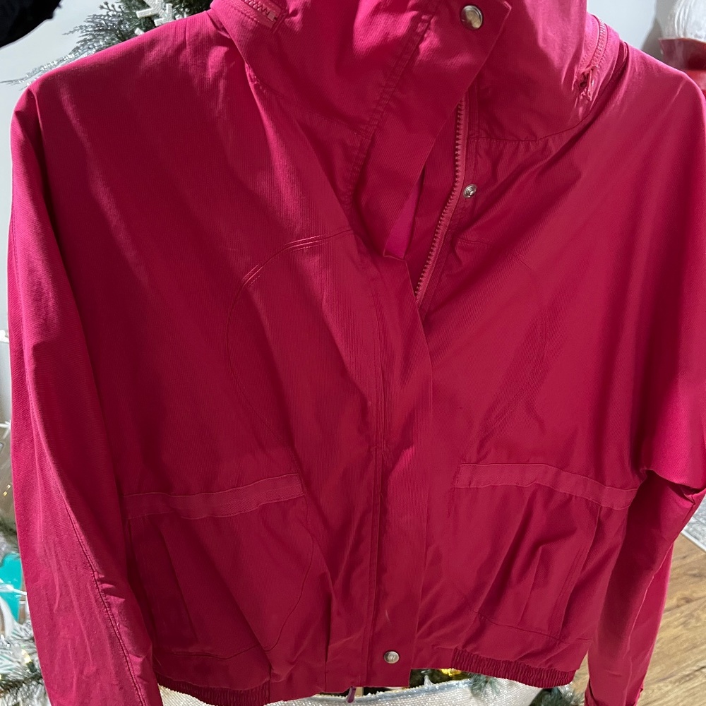 Lululemon runner jacket